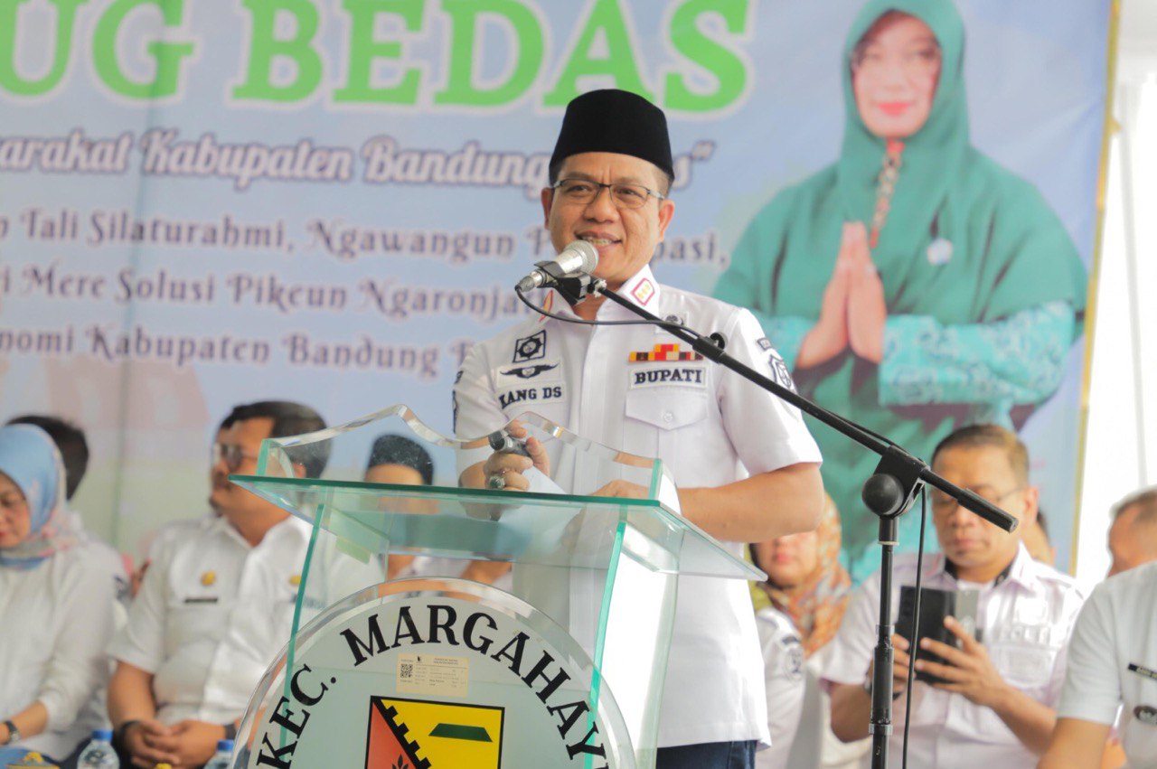Bupati Bandung Dorong Pembangunan GOR Desa Sukamenak