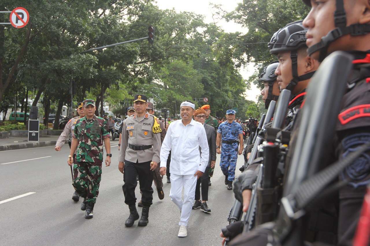 Pangdam III/Slw Hadiri Apel Gelar Pasukan Operasi Ketupat Lodaya 2025