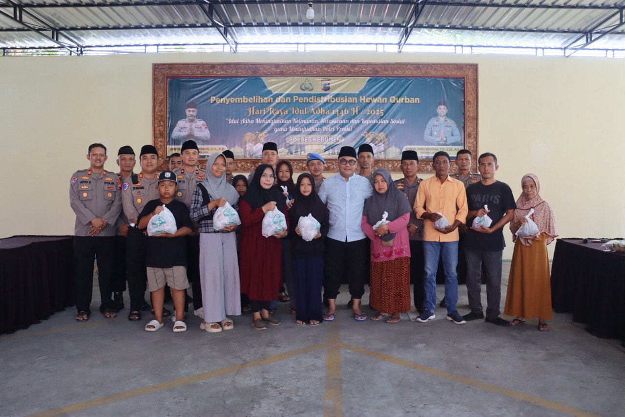 Polres Kebumen Sembelih 7 Ekor Sapi dan 2 Ekor Kambing pada Idul Adha 1446 H