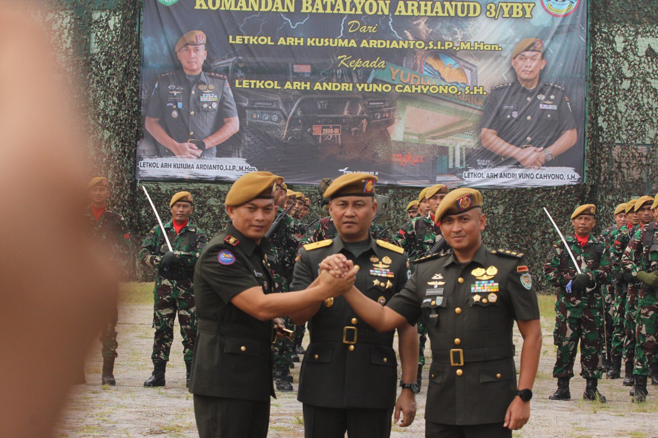 Kasdam III/Slw Pimpin Sertijab Danyonarhanud 3/YBY di Bandung