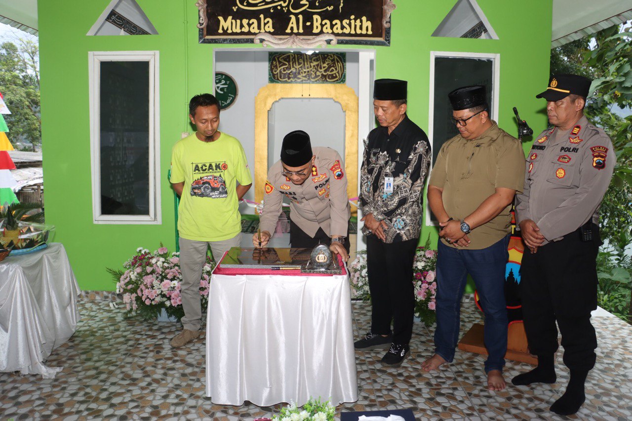Polres Kebumen Resmikan Mushola Al-Baasith di Objek Wisata Waduk Sempor