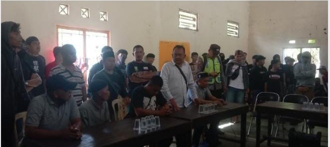 Ratusan Warga Desa Wonogiri, Magelang, Geruduk Kantor Desa, Tuntut Kepala Desa Mundur