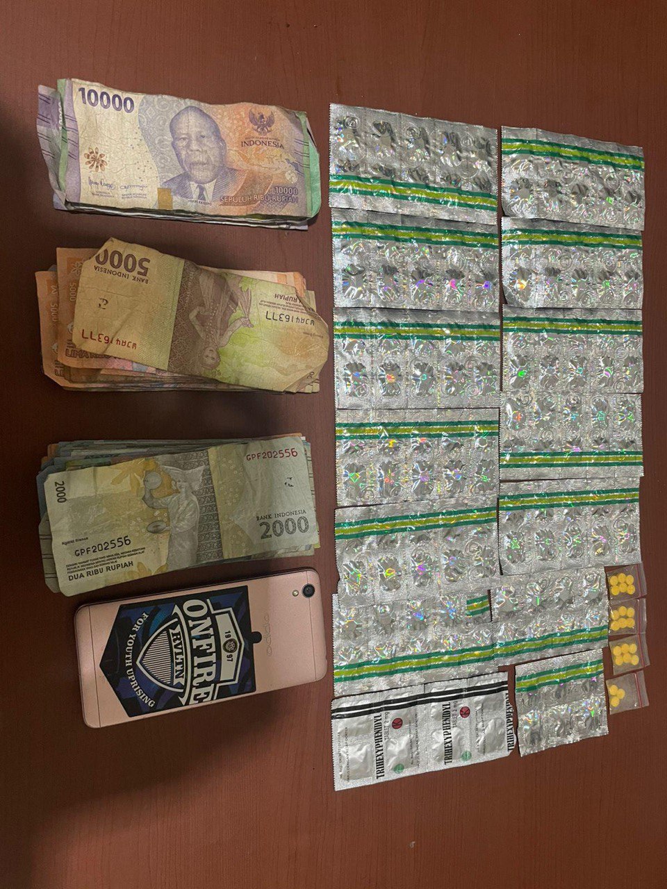 Polisi Bekuk Pengedar Obat Terlarang di Kota Wetan, Ratusan Butir Pil Diamankan