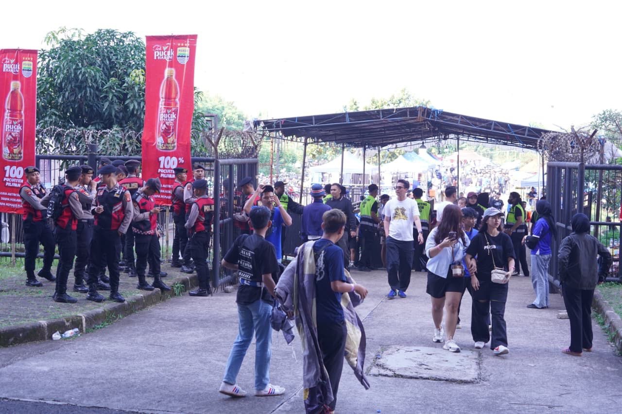 Karo Ops Polda Jabar Pimpin Pengamanan Pertandingan Liga 1 Persib Bandung vs Semen Padang