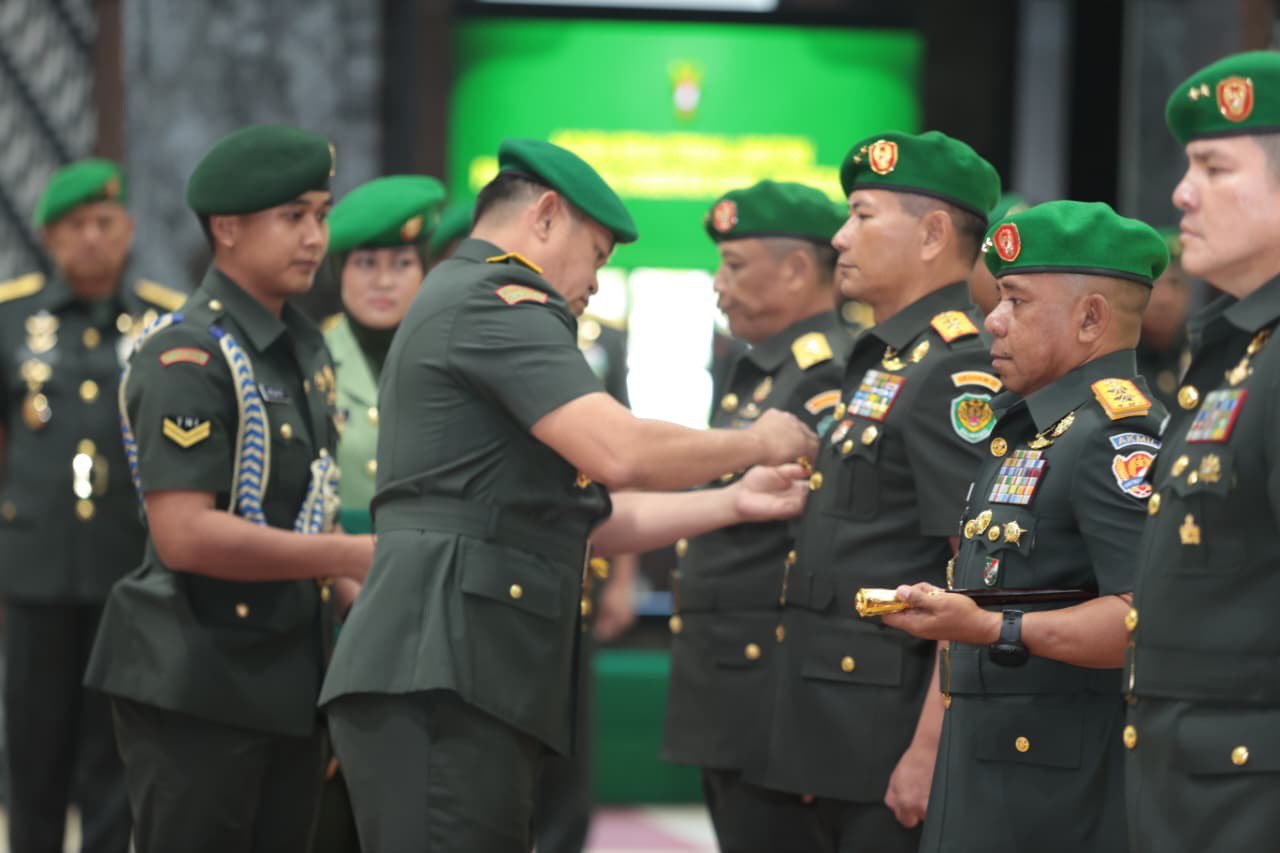 Mayjen TNI Kosasih Resmi Jabat Pangdam III/Slw