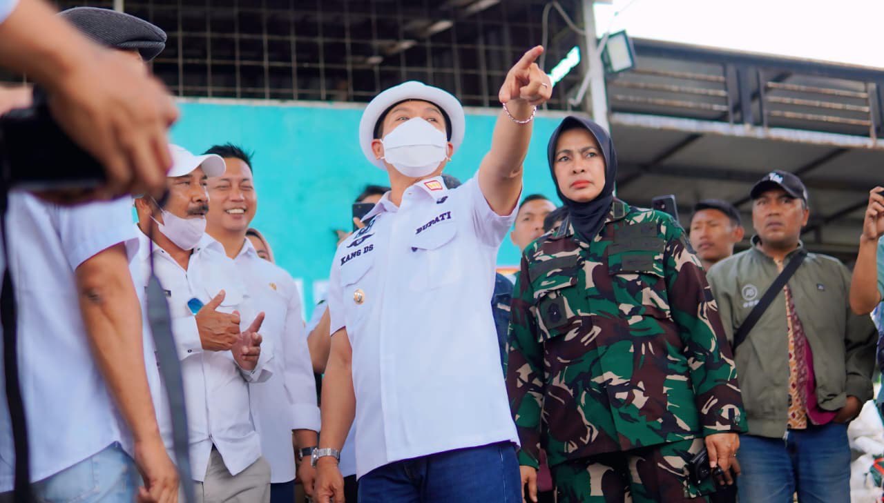 Sulap Sampah Jadi Batako, Bupati Bandung Takjub dengan Inovasi Motah