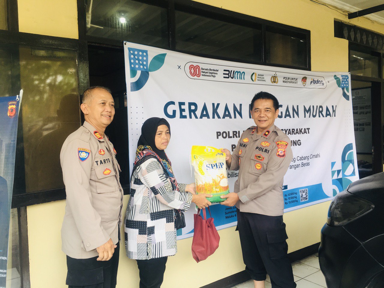 Polsek Cimenyan Polresta Bandung Gelar Gerakan Pangan Murah
