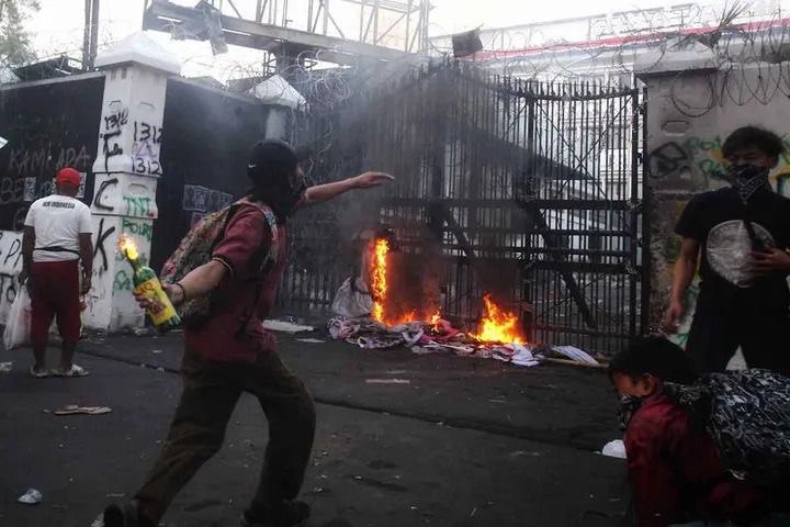Tersangka Aditya, Mahasiswa, Mengaku Berperan sebagai “Eksekutor” dalam Aksi Rusuh 25 Agustus 2025