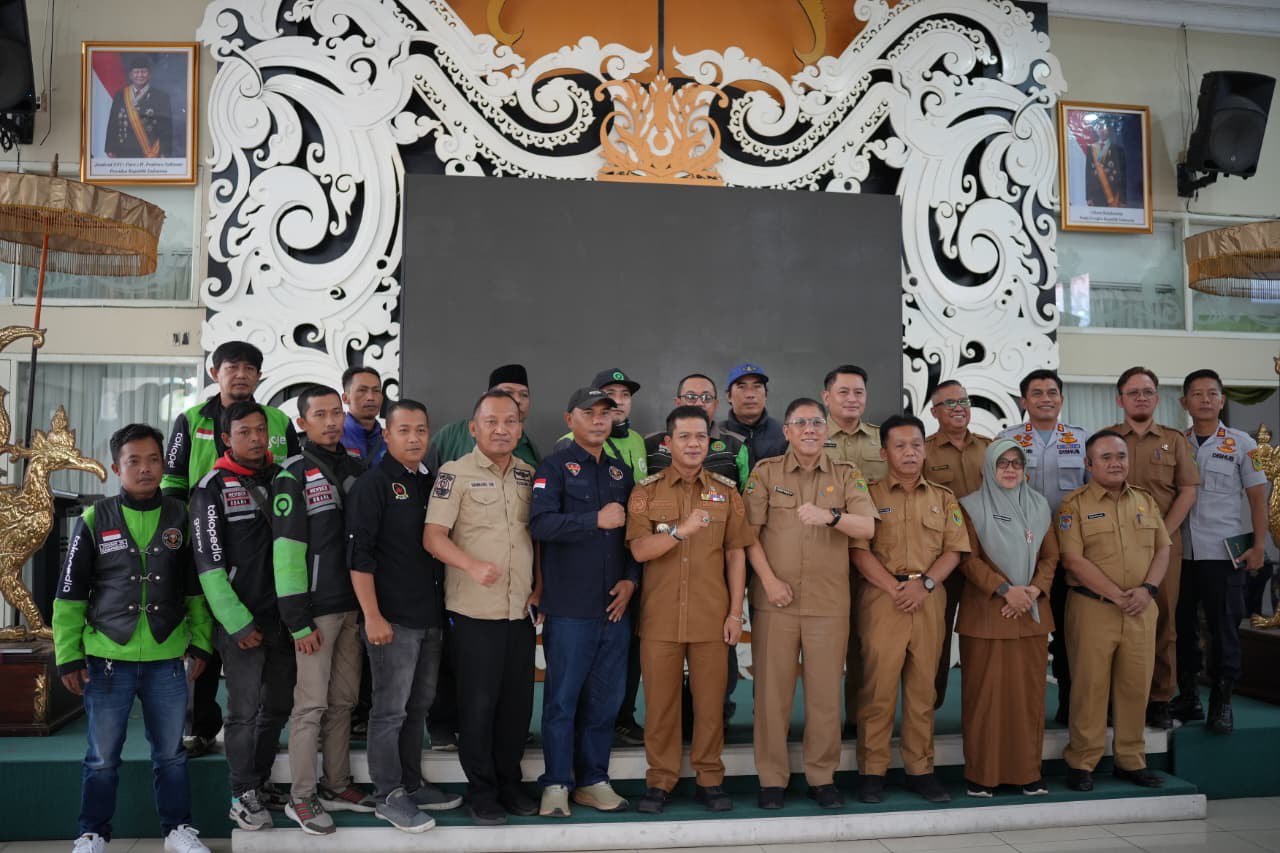 Kang DS Ajak Komunitas Ojek Terlibat dalam Kegiatan Sosial dan Pembangunan