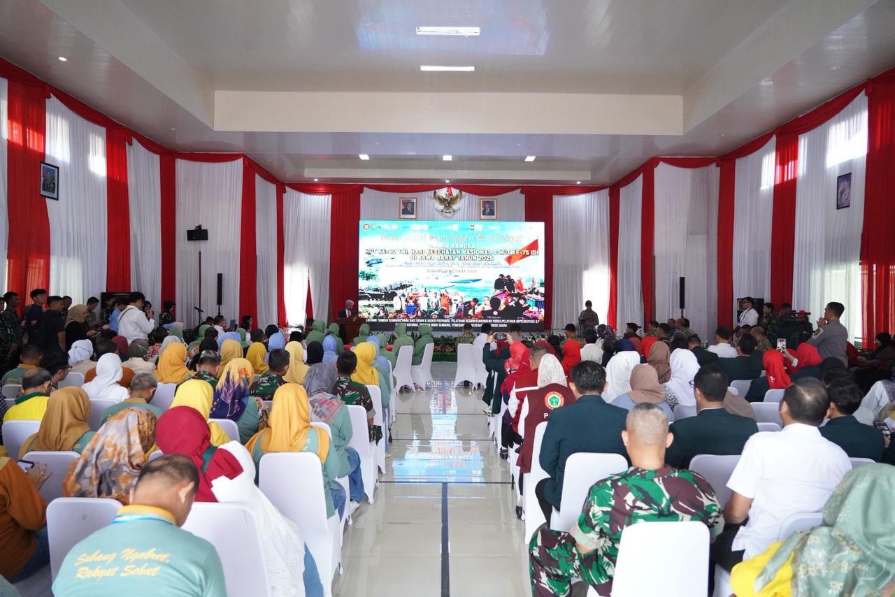Bakti Sosial Manunggal TNI dan Rakyat di Gelar di Yonif 312/KH