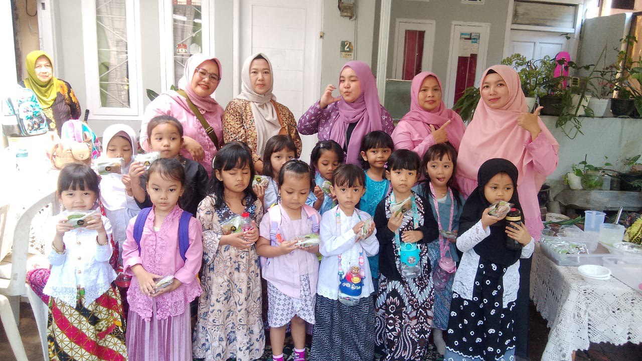 Yulie”s Cake Surabi Bandoeng  bersama TK Pelangi Kenalkan Makanan Surabi  Tradisional Bercita Rasa Internasional