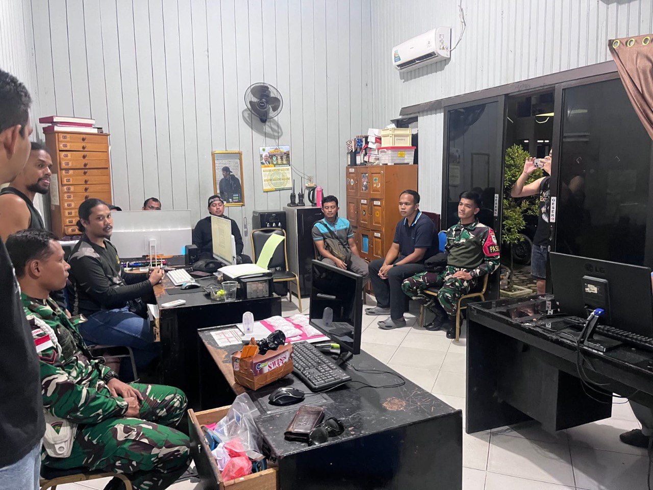 Satgas Yonarmed 4/PRH dan Sat Resnarkoba Polres Malinau Gagalkan Penyelundupan Narkoba Jenis Sabu
