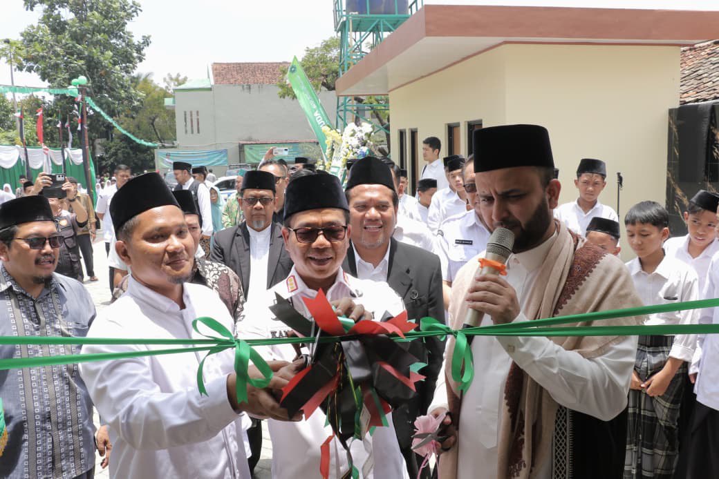 Kang DS Resmikan Masjid Pondok Pesantren Wasilatul Huda Cicalengka: Cetak Generasi Berakhlakul Karimah