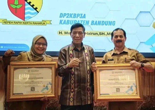 Beri Pelayanan KB Terbaik di Jawa Barat, Kabupaten Bandung Kembali Raih Penghargaan BKKBN