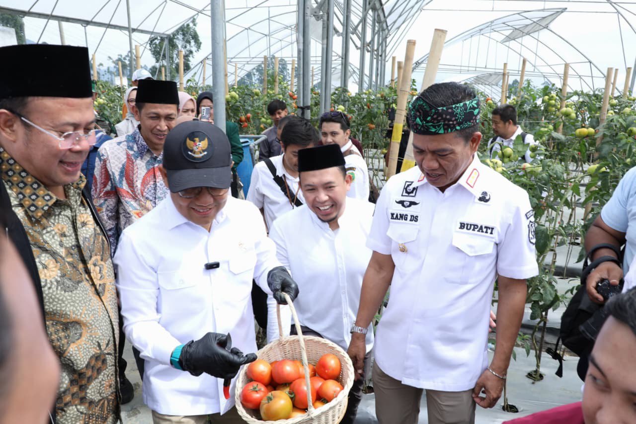 Menko Muhaimin Tetapkan Ponpes Al-Ittifaq Kabupaten Bandung sebagai Duta Pemberdayaan Masyarakat
