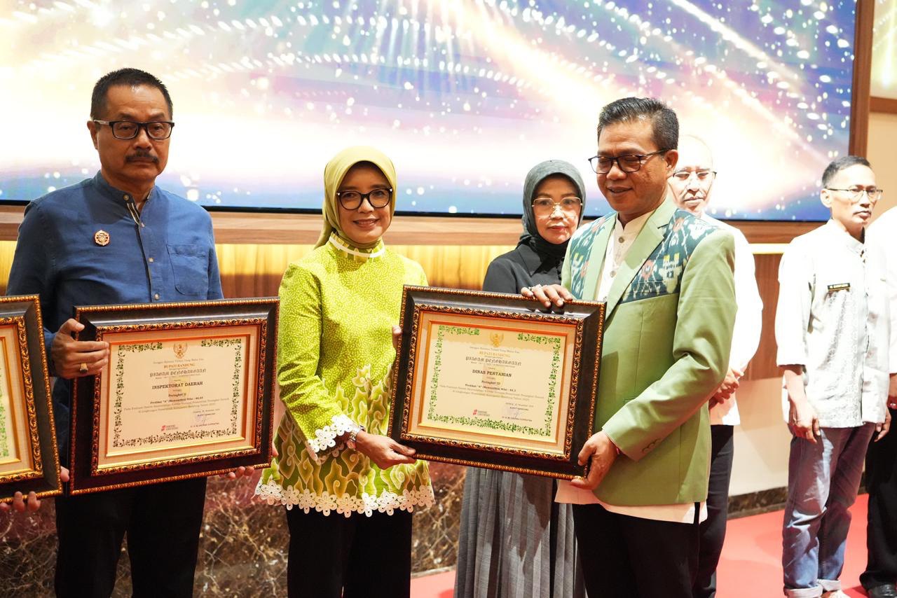 SIARAN PERSSAKIP Award 2025: Kang DS Berikan Apresiasi kepada OPD dan Kecamatan Berprestasi