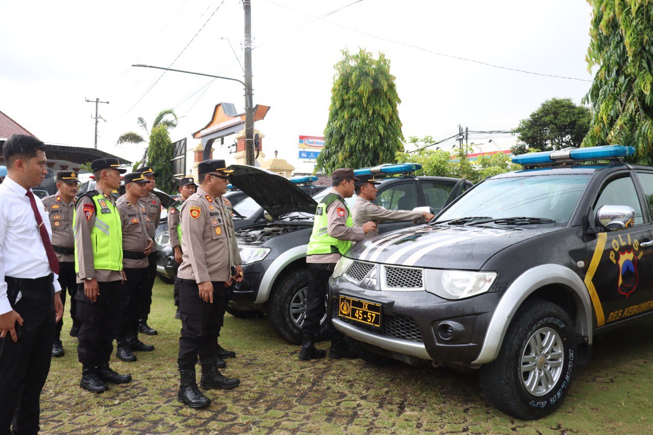 Polres Kebumen Cek Kesiapan Sarpras Jelang Operasi Lilin Candi 2025