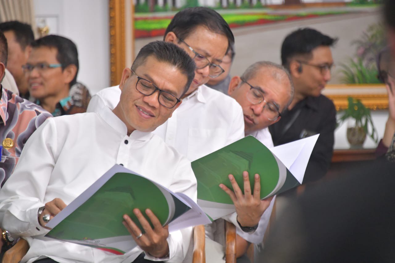 Kang DS Hadiri Rapat Evaluasi APBD se-Jawa Barat, Fokus Perkuat Infrastruktur dan Efisiensi Anggaran