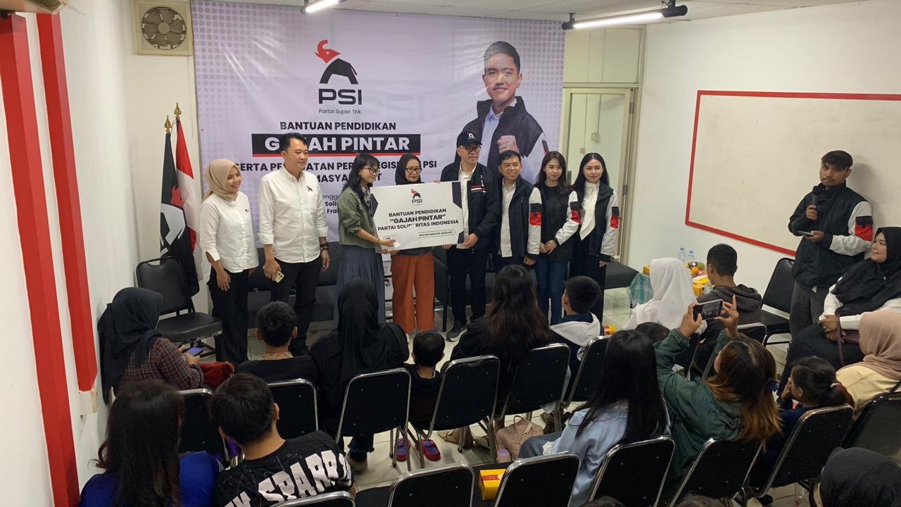 Peduli Masa Depan Generasi Muda, PSI Bantu Peserta Didik