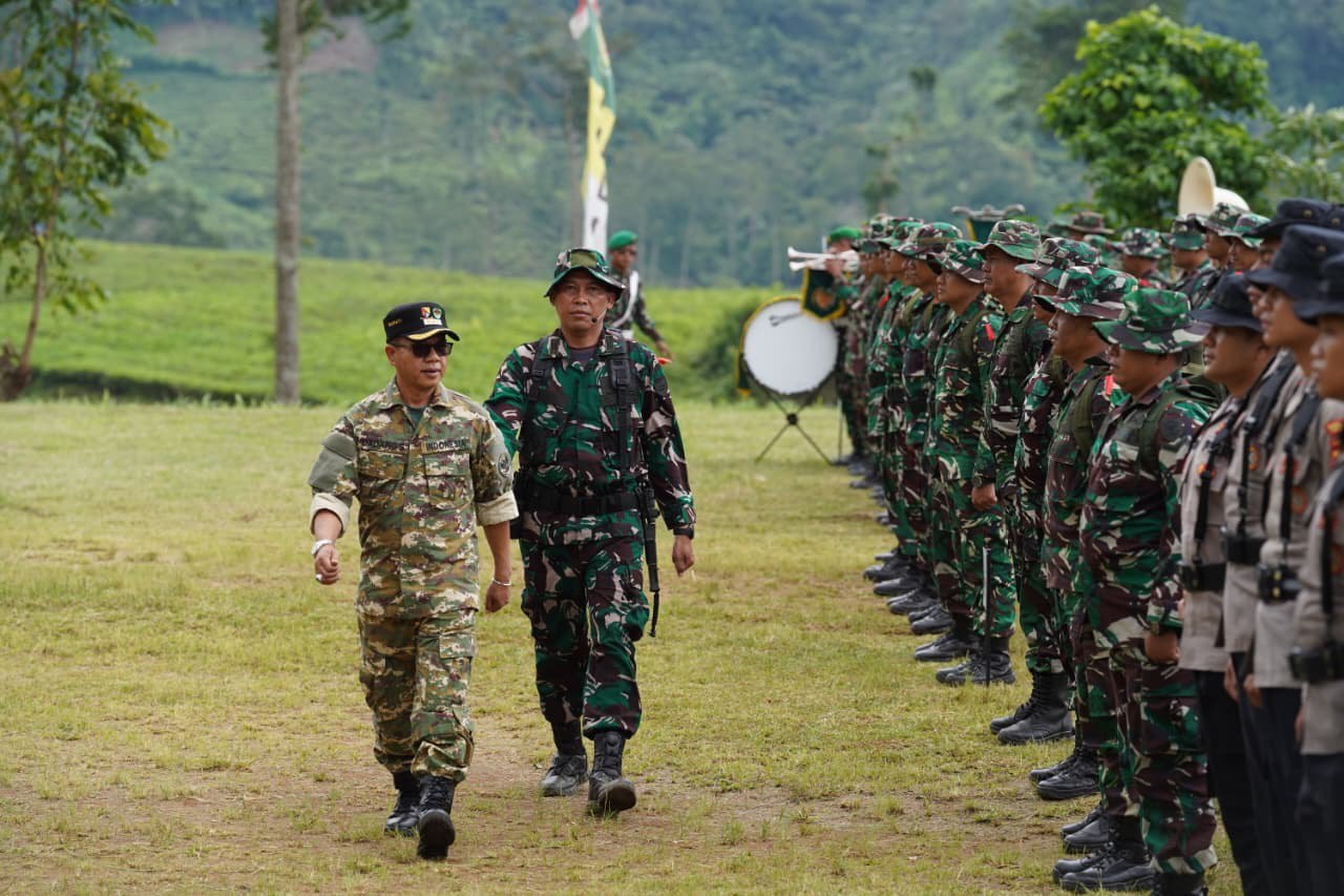 Giat TMMD ke-127, Kang DS: Pembangunan Jalan Beton Cipelah 1,5 Km di Perbatasan Cianjur Jadi Sasaran Terpusat