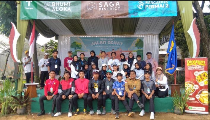 Karang Taruna RW 23 Rancaekek Permai II Pererat Silaturahmi Bersama Warga Melalui Jalan Sehat