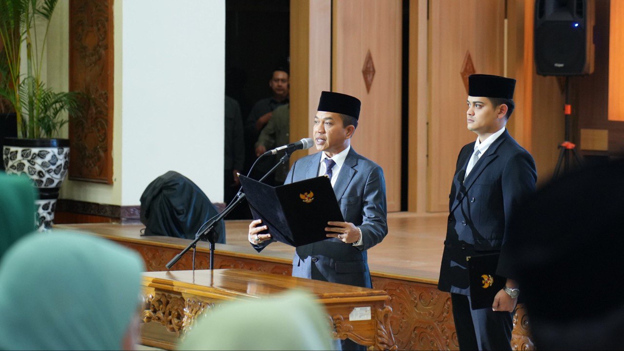 Perkuat Fondasi Birokrasi, Kang DS Lantik 154 Pejabat di Lingkungan Pemkab Bandung