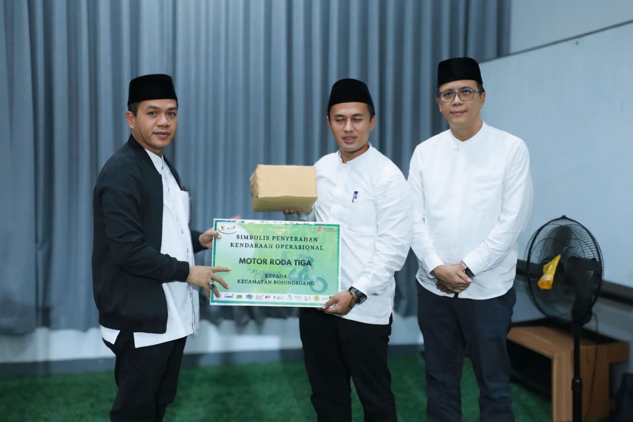 Bupati Bandung Tarling di Masjid Al Mutazam Cherry Field Bojongsoang