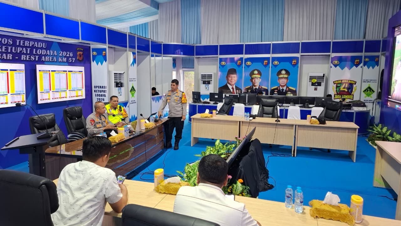 ‎‎Polisi Berlakukan Oneway Sepenggal KM 263 hingga KM 70 saat Arus Balik