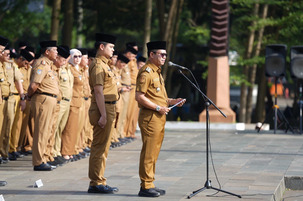 Kang DS Tekankan Pengelolaan Sampah dan SPMB yang Transparan dalam Apel Perdana Pasca-Ramadhan
