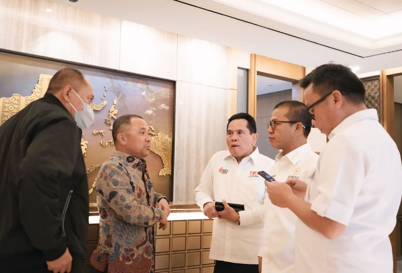 Kawal Investasi Hijau, Kang DS Pastikan Apkasi Urai Kendala Lahan Proyek PLTS