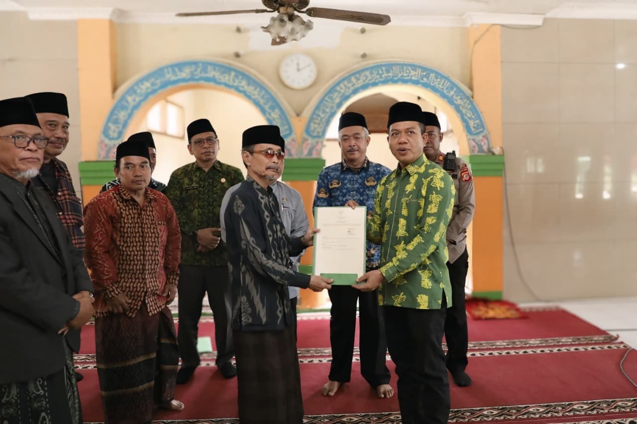 KDS Wujudkan Harapan Warga, Masjid Besar Paseh Mulai Dibangun