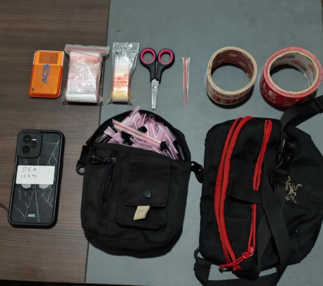 Kurir Sabu Diciduk  Ratusan Paket Siap Edar Diamankan Polisi
