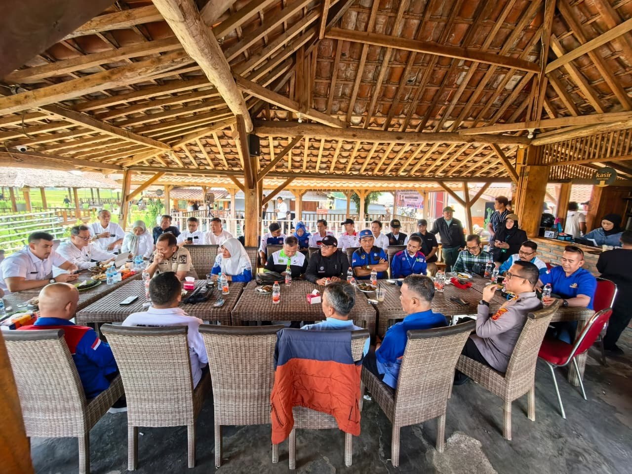 Wabup Ali Syakieb Tekankan Keamanan dan Koordinasi, 5.500 Buruh Kabupaten Bandung Siap Ikuti May Day Fiesta