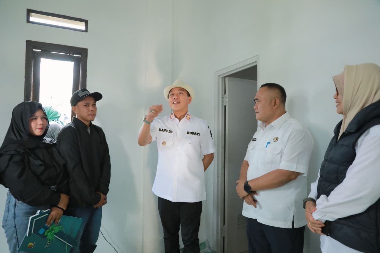 Haru Bercampur Bahagia! KDS Beli Tanah dari Kantong Pribadi untuk Korban Longsor Pangalengan