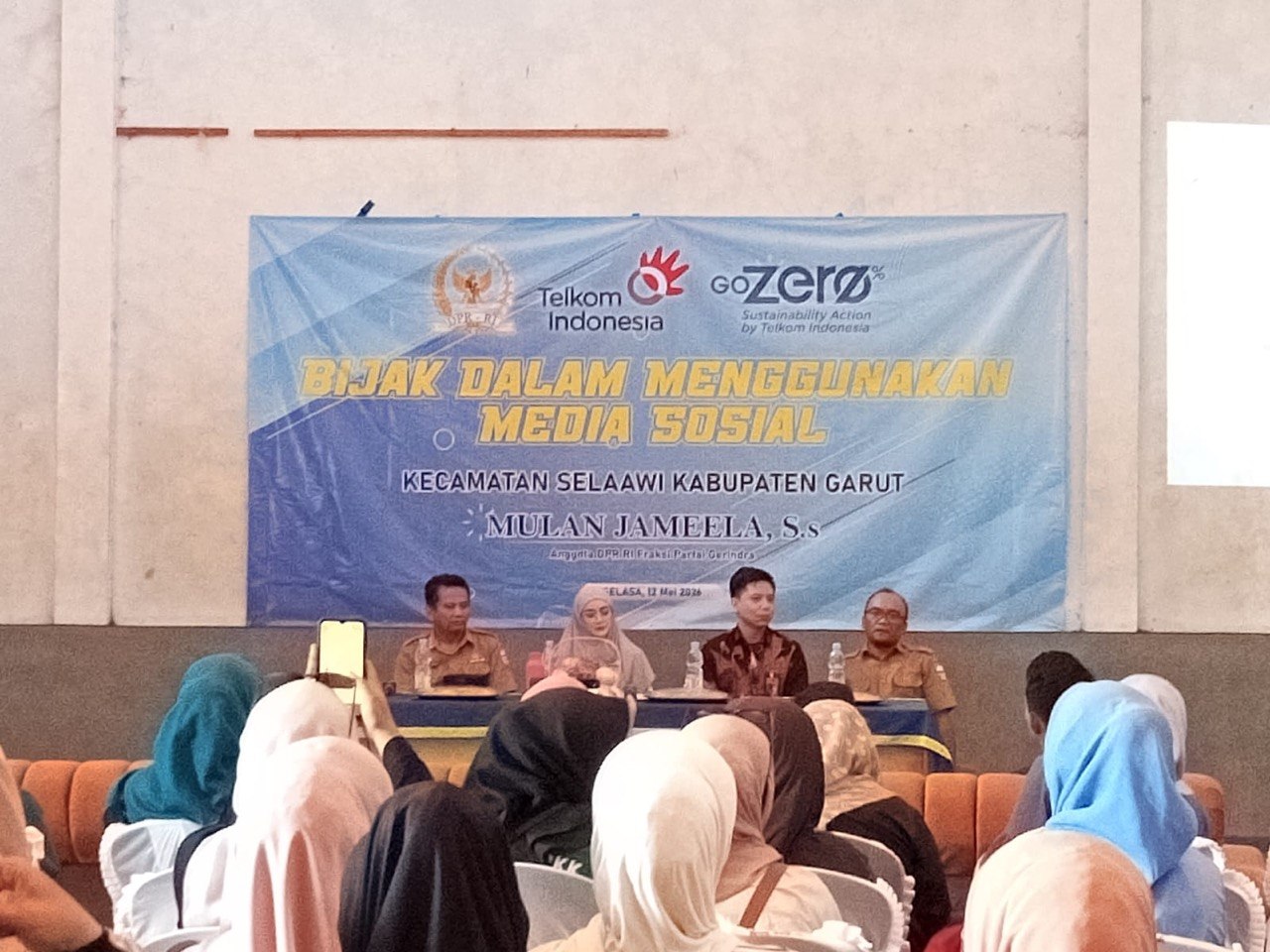 Mulan Jameela reses di Selaawi Garut Ajak warga Bijak Bermedia Sosial di Era Digital