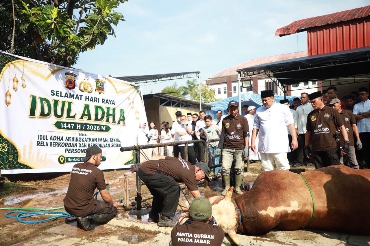 Polda Jabar Sembelih dan Distribusikan 160 Hewan Qurban Pada Hari Raya Idul Adha 1447 H/2026