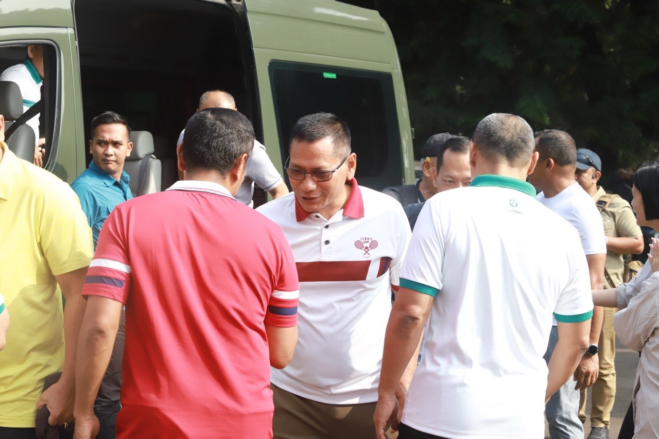 Kasad Jenderal TNI Maruli Simanjuntak Pimpin Olahraga Bersama di Kodiklatad Bandung