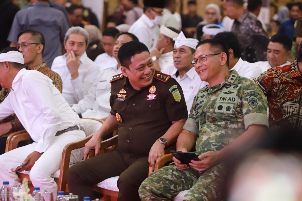 Pangdam III/Slw Hadiri Acara Lepas Sambut Kepala Kejati Jabar