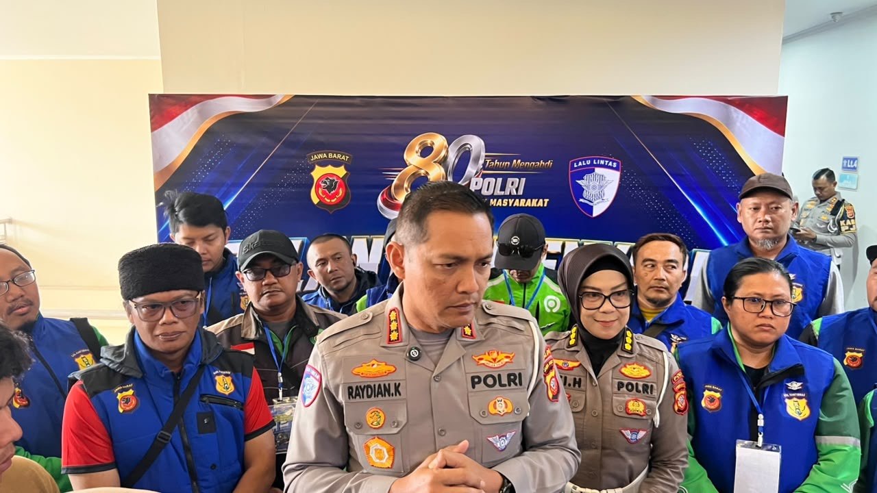 Coaching Clinic Tertib Lalu Lintas Jadi Wadah Edukasi Ojol Kamtibnas Se-Jawa Barat
