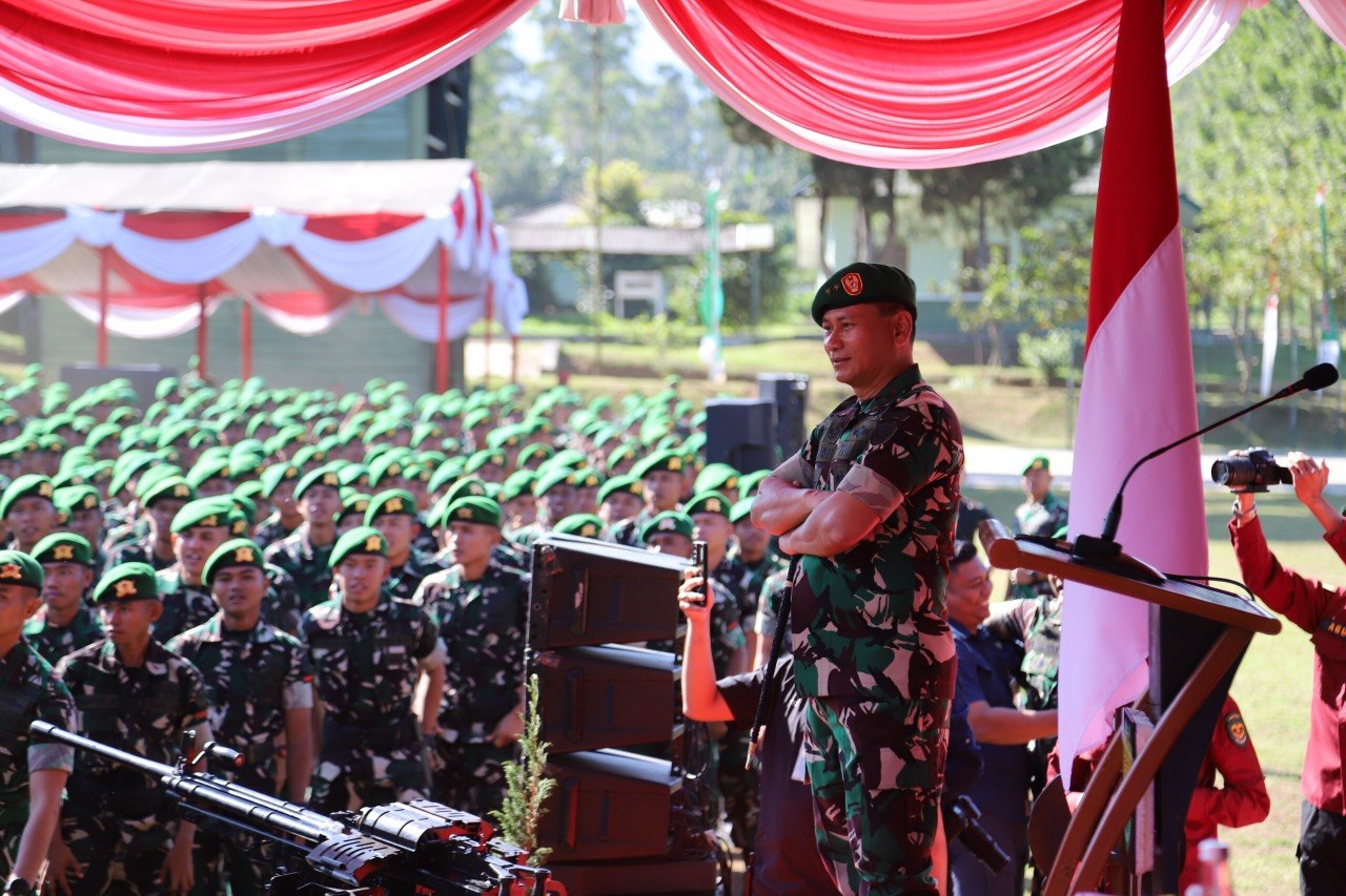 Pangdam III/Siliwangi Berikan Pengarahan kepada 2.211 Personel Satuan TP Tahap IV di Dodik Secata Rindam III/Siliwangi