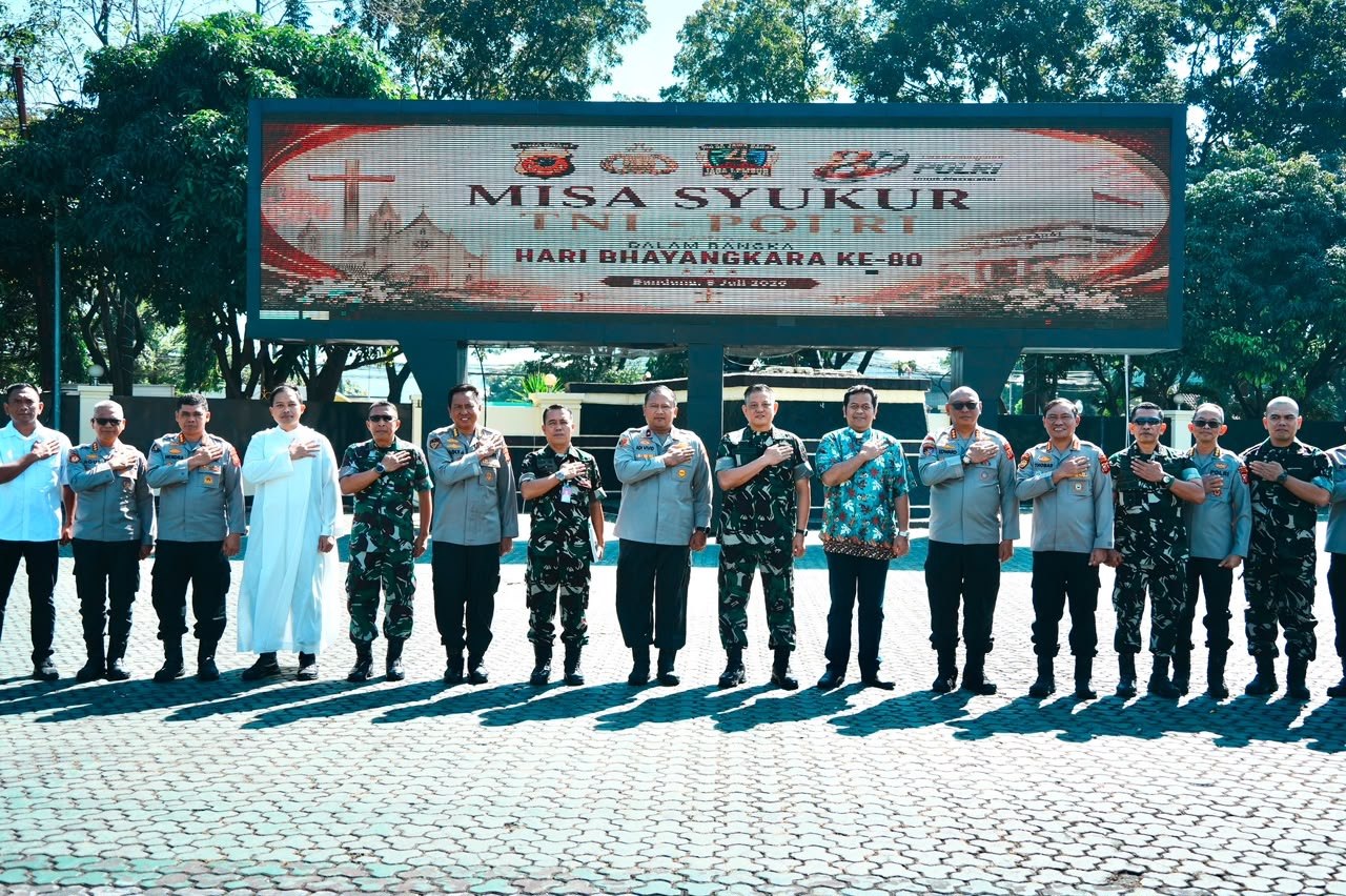 Misa Syukur dalam Rangka HUT Bhayangkara ke-80 di Mapolda Jabar