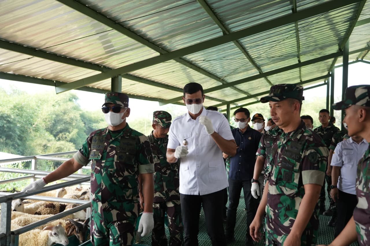 Pemkab Bandung dan TNI Perkuat Kolaborasi Ketahanan Pangan Lewat Program Cikabayam