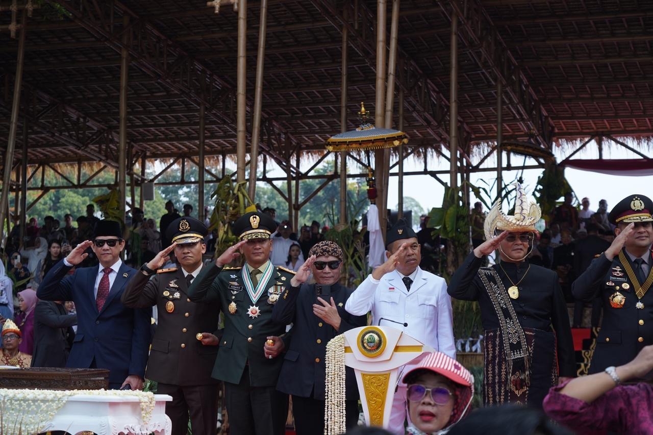 Upacara HUT ke-81 Kemerdekaan RI Tingkat Provinsi Jawa Barat, Pangdam III/Siliwangi Hadiri Upacara di Gedung Sate