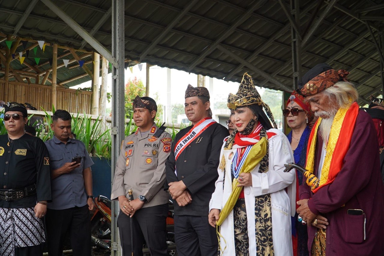 Terima Galunggung Award 2026, Kabid Humas Polda Jabar Tekankan Sinergi Budaya dan Keamanan