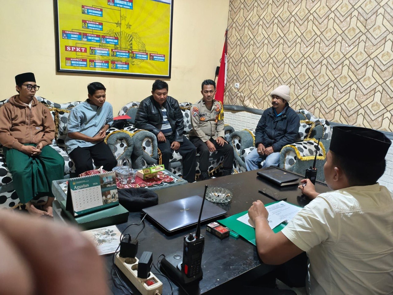 Kematian Afifah Penuh Tanda Tanya keterangan Suami Berbeda Lokasi,  Muncul  versi Jatuh di Kamar Mandi, Keluarga Minta Polres Jember Ungkap Kebenaran
