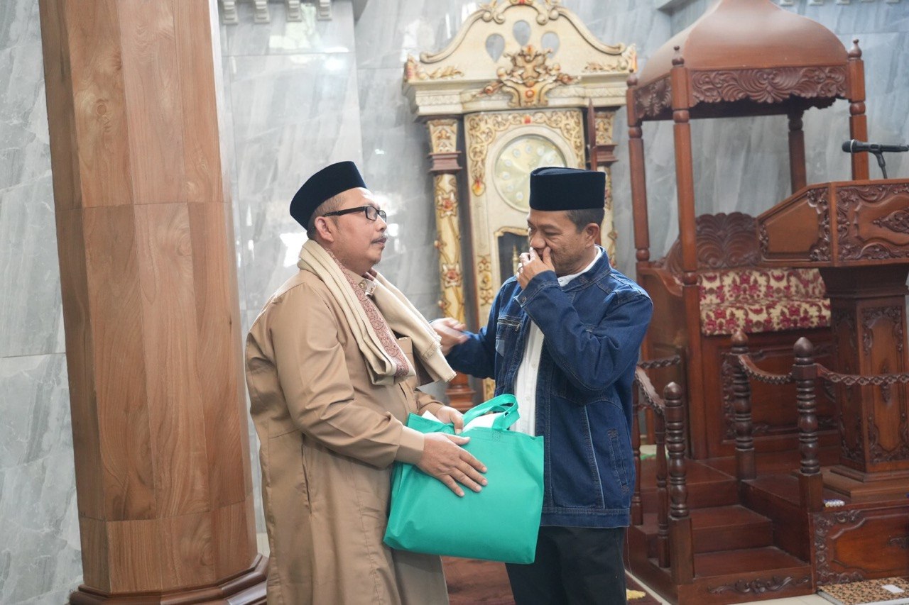 Bupati KDS Instruksikan Perbaikan Jalan Perbatasan Sukamulya-Cililin Sepanjang 3 KM