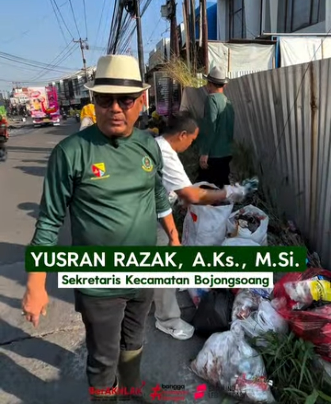 Cegah Banjir, Pemerintah dan Warga Bojongsoang Bergotong Royong Bersihkan Drainase