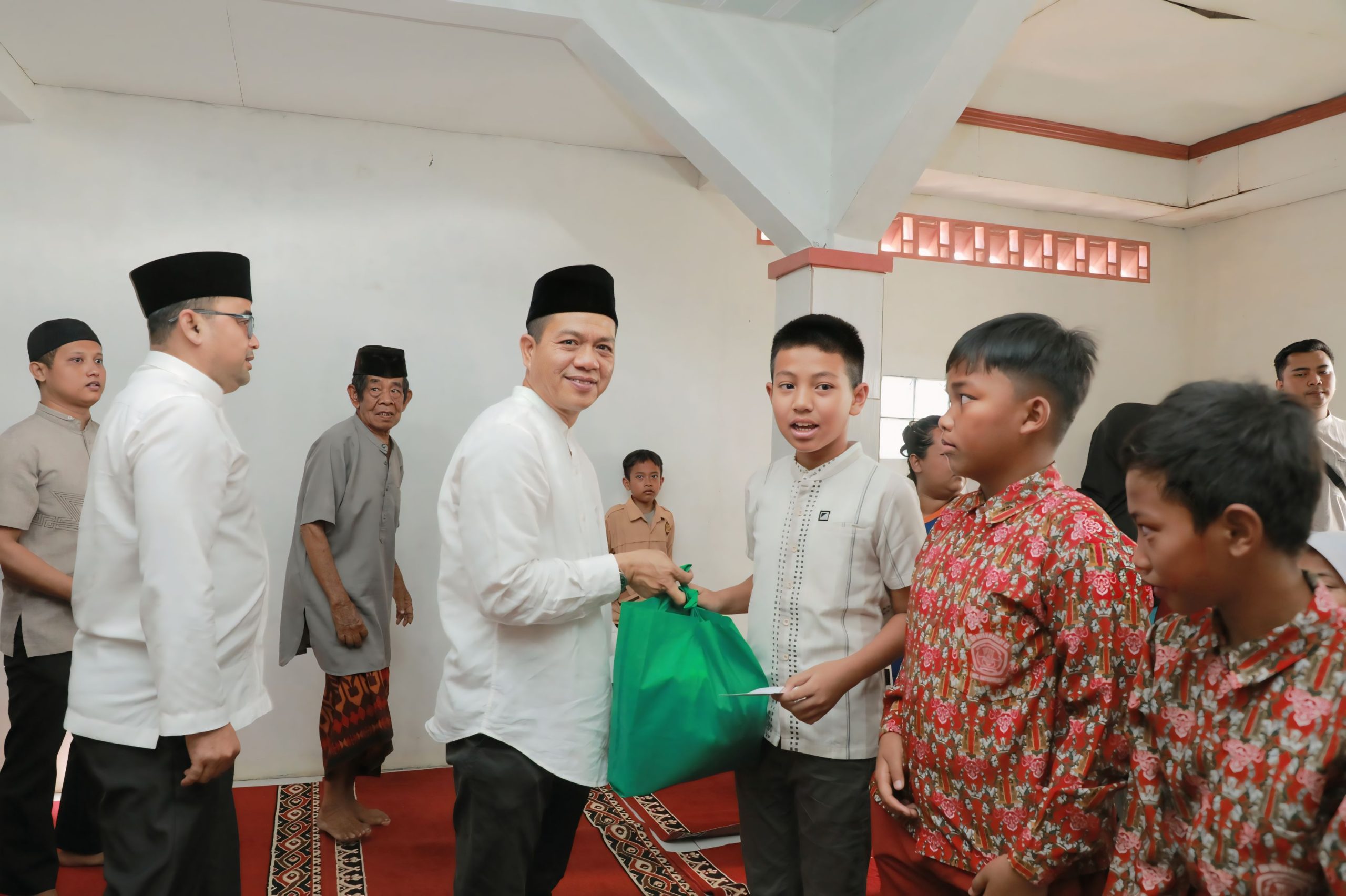 KDS Tugaskan Pjs Kepala Desa Dayeuhkolot, Ajak Warga Musyawarahkan Solusi Banjir dan Nasib SD Bojongasih